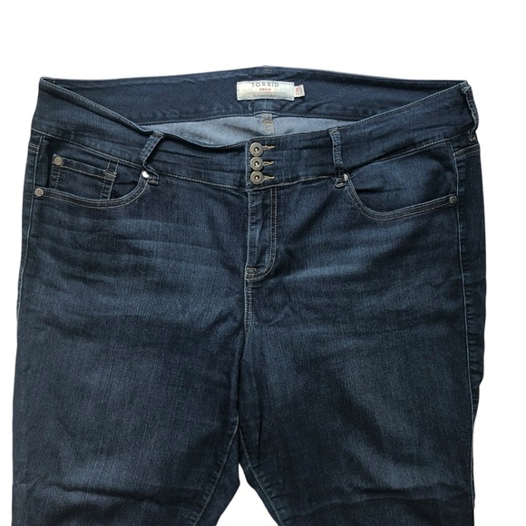 Torrid Zip Hem Super Skinny Jegging 22R Dark Wash - Picture 3 of 14